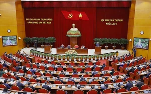 Thông cáo báo chí ngày làm việc thứ nhất Hội nghị Trung ương 2 khoá XIV