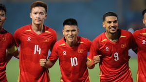 Tuấn Hải dứt điểm khó chịu, khiến đối phương phản lưới  nhà