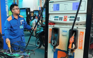 Giảm thuế đối với xăng, dầu đến ngày 15 tháng 4 năm 2026