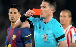 TRANH CÃI: Trọng tài từ chối 11m cho Barcelona bị treo còi hết Champions League, nhưng vẫn được dự World Cup 2026