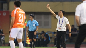 Chủ tịch chia tay, CLB Đà Nẵng thay luôn cả HLV?