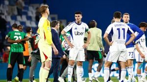 Cuộc đua Top 4 Serie A: Como, Roma giương cờ trắng?