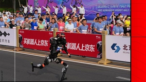 Robot hình người phá sâu kỷ lục thế giới half marathon của Jacob Kiplimo: Ngôi sao thể thao của thời đại AI