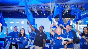 Huyền thoại Chelsea cảm ơn CĐV Việt Nam