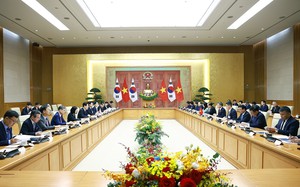 Thủ tướng Lê Minh Hưng hội kiến Tổng thống Hàn Quốc Lee Jae Myung