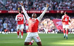 Arsenal phá 1 kỷ lục của Ngoại hạng Anh khi đang đua vô địch với Man City