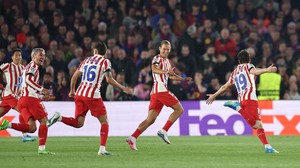 Atletico Madrid - Arsenal: Tấn công Arsenal để chiến thắng