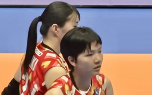 Phụ công hàng đầu Việt Nam tỏa sáng với 15 điểm, đội bóng chuyền Nhật Bản vẫn thua tiếc nuối