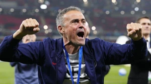 Không phải Carrick, MU cần Luis Enrique