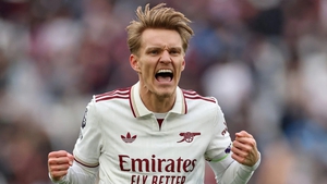 23 phút đẳng cấp của Odegaard