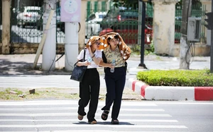 Thời tiết ngày 13/5: Nhiều khu vực ngày nắng nóng, chiều tối và đêm mưa dông