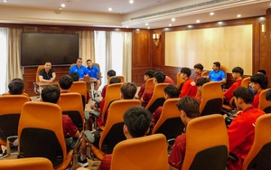 Chủ tịch VFF giao nhiệm vụ cho U17 Việt Nam, nhắc cầu thủ hạn chế mạng xã hội