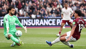 Arsenal - Burnley: Sự thiệt thòi của David Raya