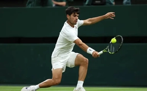 Alcaraz lỡ tiếp Wimbledon vì chấn thương cổ tay