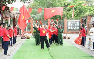 Đưa lịch sử đến gần học sinh bằng hoạt động trải nghiệm