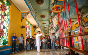 Tòa Thánh Cao Đài Tây Ninh - điểm nhấn du lịch văn hóa độc đáo vùng Nam Bộ