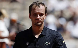Kết quả Roland Garros 2026 hôm nay 26/5: Medvedev bị loại, 2 niềm hy vọng Đông Nam Á rời cuộc chơi
