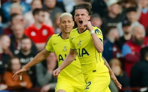 Tottenham thắp lại hy vọng trụ hạng Ngoại hạng Anh