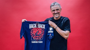 PSG bảo vệ thành công ngai vàng Champions League: Chân mệnh thiên tử Luis Enrique
