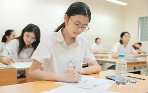 Giảm áp lực thi cử, mở rộng trường lớp: Hướng tới mục tiêu phổ cập Trung học Phổ thông