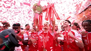 Arsenal: Giấc mơ không dừng lại ở Premier League