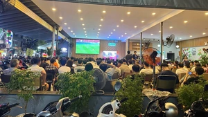 World Cup trên sân nhà: Xem World Cup văn minh từ chuyện bản quyền
