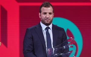 Huyền thoại Hà Lan xin lỗi sau phát ngôn gây tranh cãi về cầu thủ Nhật Bản tại World Cup 2026