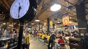Kí sự World Cup: Một buổi trưa ở chợ Reading Terminal