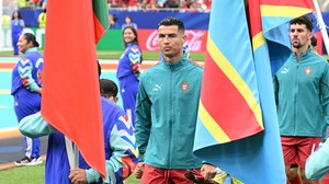 Cà phê World Cup: Ronaldo sẽ lại là cột thu lôi vĩ đại của BĐN?