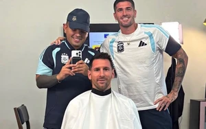 "Vệ sĩ" De Paul hộ tống Messi đi cắt tóc trước trận gặp Áo ở World Cup 2026