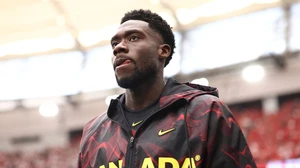 Vì sao Alphonso Davies chưa đá phút nào ở World Cup 2026?