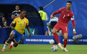 Ronaldo đổi 2 đôi giày trong trận gặp Colombia, vẫn không thể ghi bàn cho ĐT Bồ Đào Nha