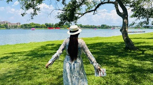 Có một "nàng thơ" rất khác ở Huế: Sông Hương và Mùa hè đẹp nhất!