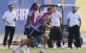 David Beckham đến tận sân tập tiếp lửa tuyển Anh trước đại chiến Na Uy tại World Cup 2026