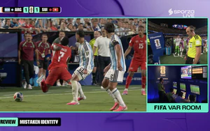 Tại sao trọng tài check VAR và rút thẻ đỏ với Embolo ở trận Argentina vs Thụy Sĩ?