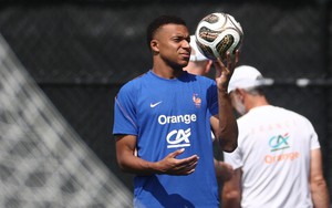 Mbappe nghi ngại trái bóng mới sẽ được sử dụng từ vòng bán kết World Cup 2026