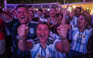CĐV Argentina hát vang "Ai không nhảy là người Anh" trước bán kết World Cup 2026