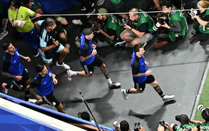 VTV6 VTV3 trực tiếp bóng đá Anh vs Argentina 02h00 hôm nay, bán kết World Cup 2026