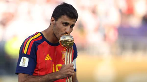 Chuyển nhượng mùa Hè: Vì sao Real Madrid chưa mua Rodri?
