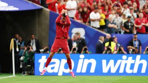 Cà phê World Cup: Hàng triệu đứa trẻ Việt Nam “Siu” cùng Ronaldo?