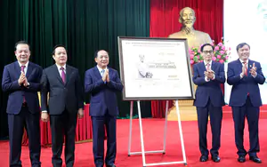 Phát hành bộ tem Kỷ niệm 300 năm Ngày sinh danh nhân văn hóa Lê Quý Đôn