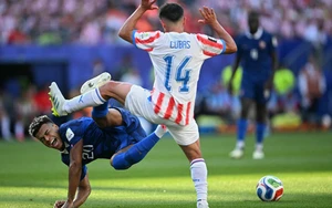 Henry, Ibrahimovic đồng loạt lên án Paraguay: "Bóng đá đã chiến thắng"