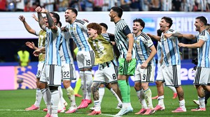 VIDEO Bản tin World Cup 2026 - Chào buổi sáng 8/7: Phép màu Messi hồi sinh Argentina