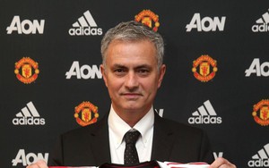 Mourinho từng đồng ý kế nhiệm Sir Alex ở MU nhưng 'quay xe' vì Chelsea