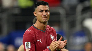 Ronaldo hé lộ ý định giải nghệ: Rời bóng đá để làm giàu
