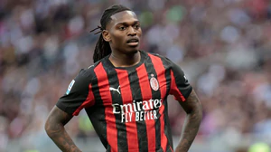 AC Milan chật vật vì khủng hoảng thừa