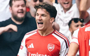 Christos Tzolis tỏa sáng, Arsenal có thể đã tìm thấy "viên ngọc" thay thế Trossard