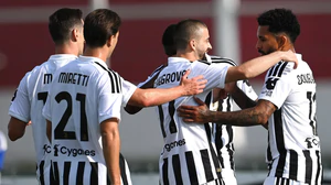 Juventus: Tuyệt vọng vì 'căn bệnh mãn tính' ở tuyến giữa