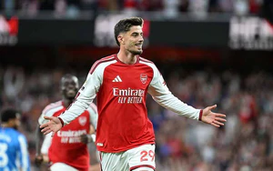 Thấy gì sau khởi đầu tưng bừng của Arsenal ở Ngoại hạng Anh mùa này?
