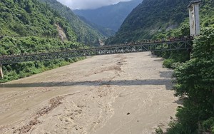 Gần 1.500 người mất tích trong lũ quét tại Nepal và Trung Quốc 